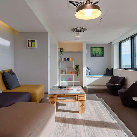 Novotel Muenchen Airport - Newly Renovated Freising Exterior foto The interior of the hotel