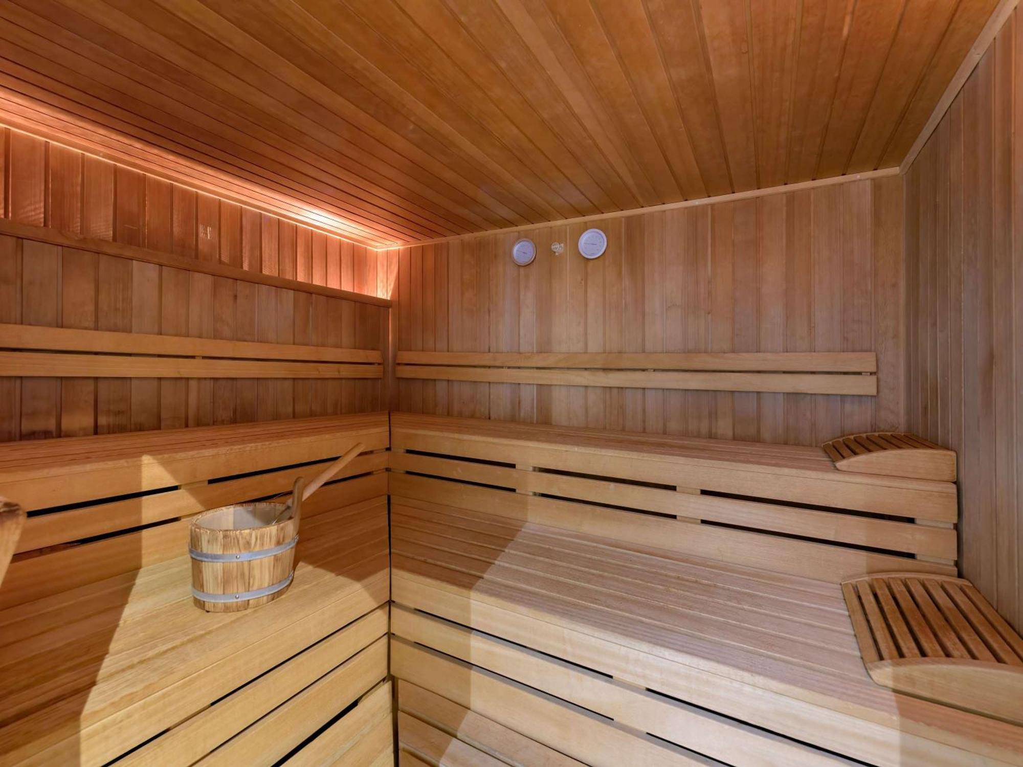 Novotel Muenchen Airport - Newly Renovated Freising Exterior foto Sauna