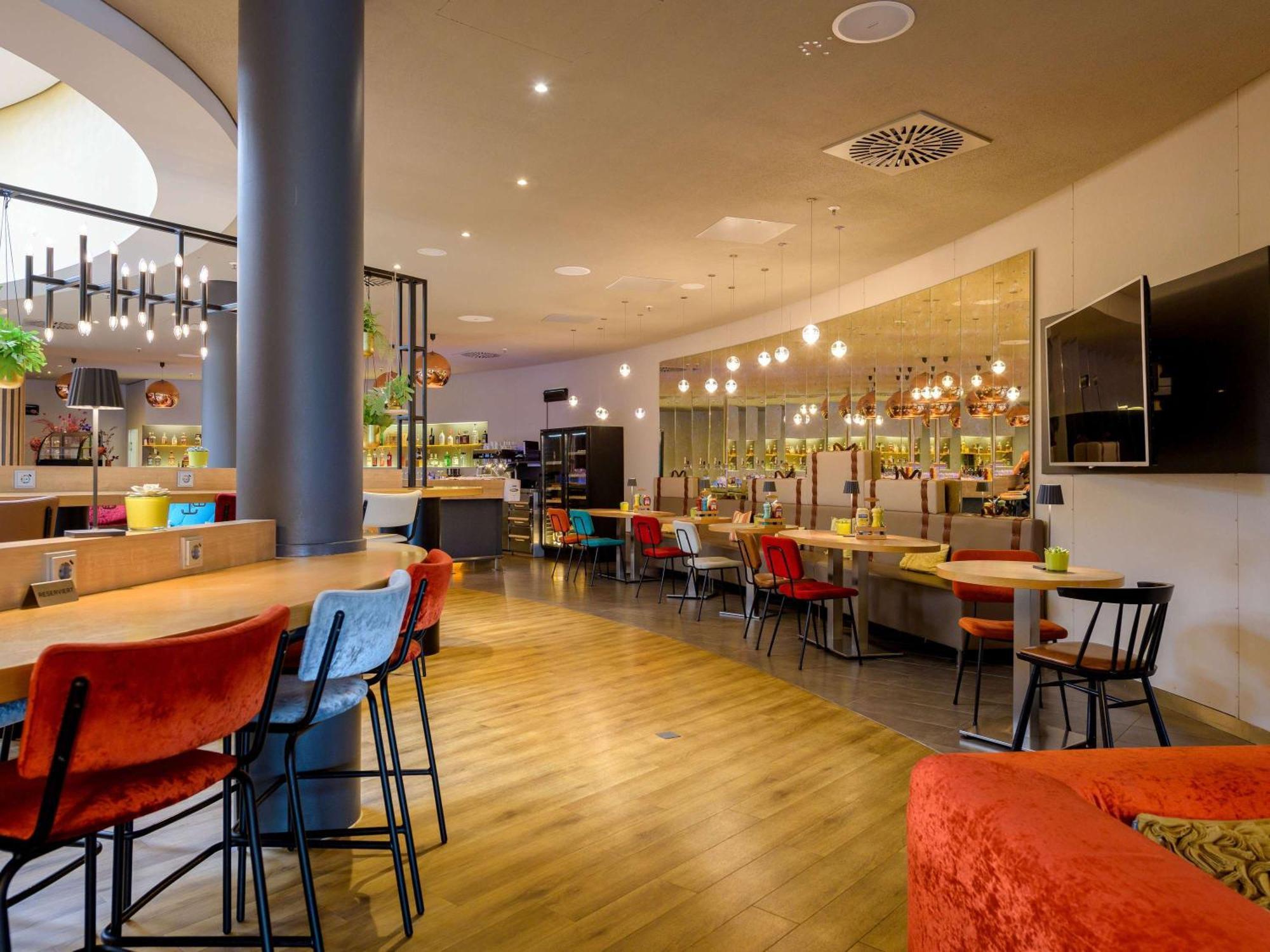 Novotel Muenchen Airport - Newly Renovated Freising Exterior foto Interior of the hotel