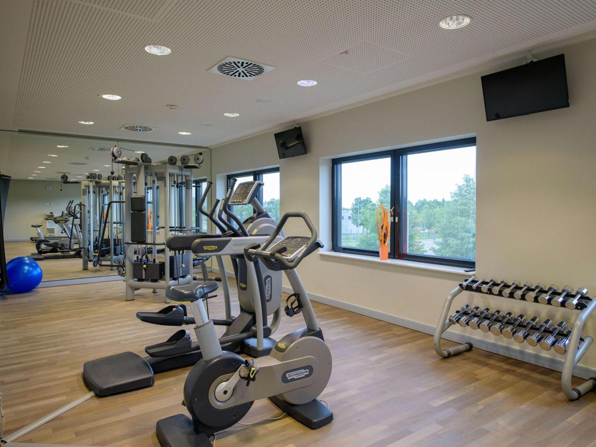 Novotel Muenchen Airport - Newly Renovated Freising Exterior foto Fitness room
